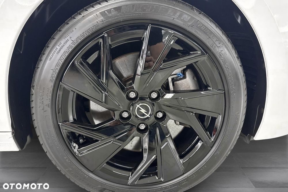 Opel Astra 1.6 T Plug-in Hybrid GS - 21