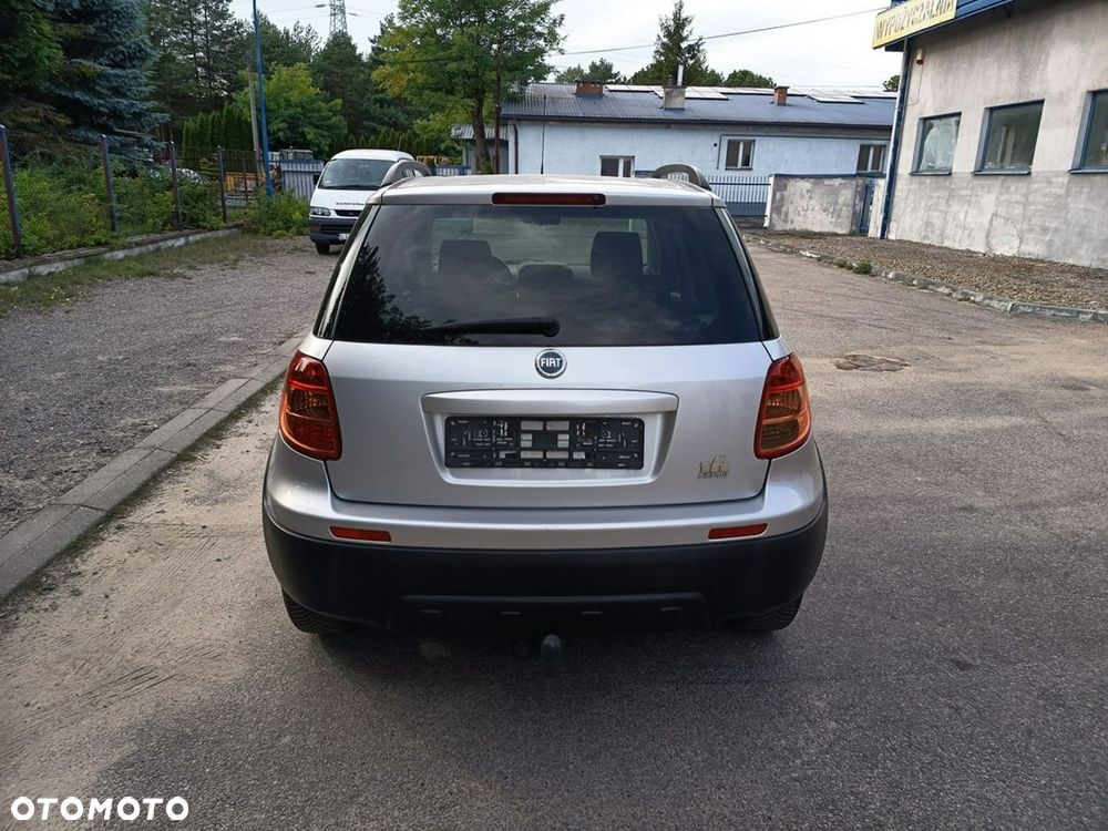 Fiat Sedici - 13