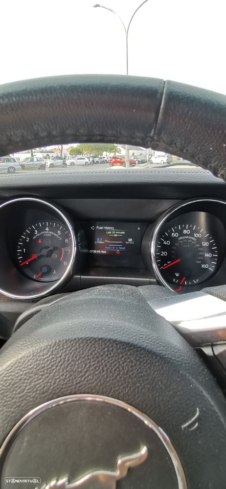 Ford Mustang 2.3i EcoBoost - 11