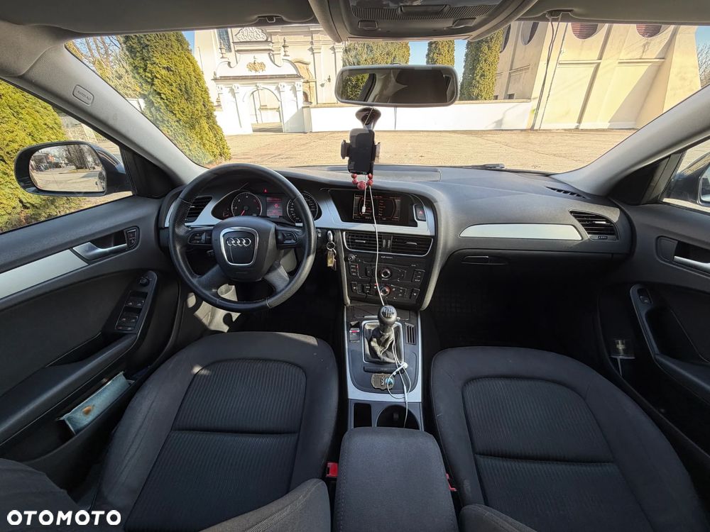 Audi A4 Avant 2.0 TDI - 11