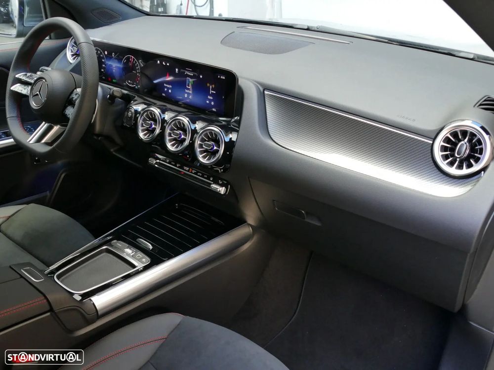 Mercedes-Benz GLA 250 e AMG Line - 28