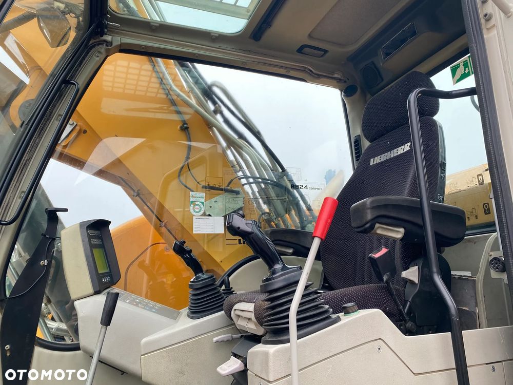 Liebherr R924 COMPACT, 2014 ROK, PŁUG, RAMIĘ 3X ŁAMANE, Z NIEMIEC - 11