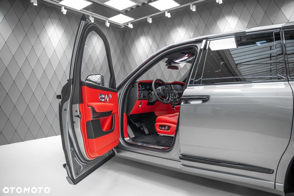 Rolls-Royce Cullinan - 19