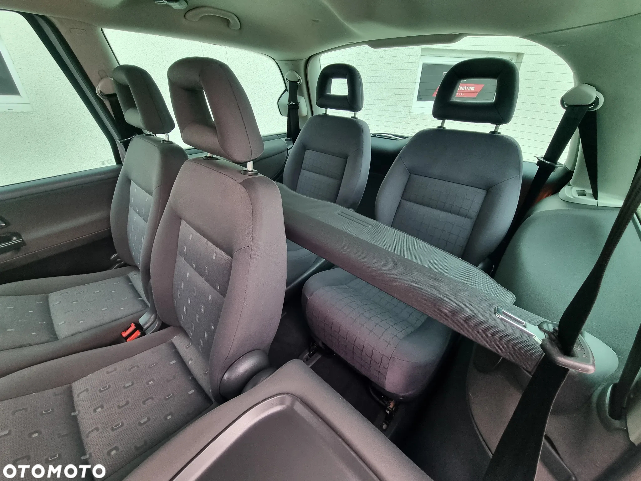 Volkswagen Sharan 1.9 TDI Exclusive Edition II - 17