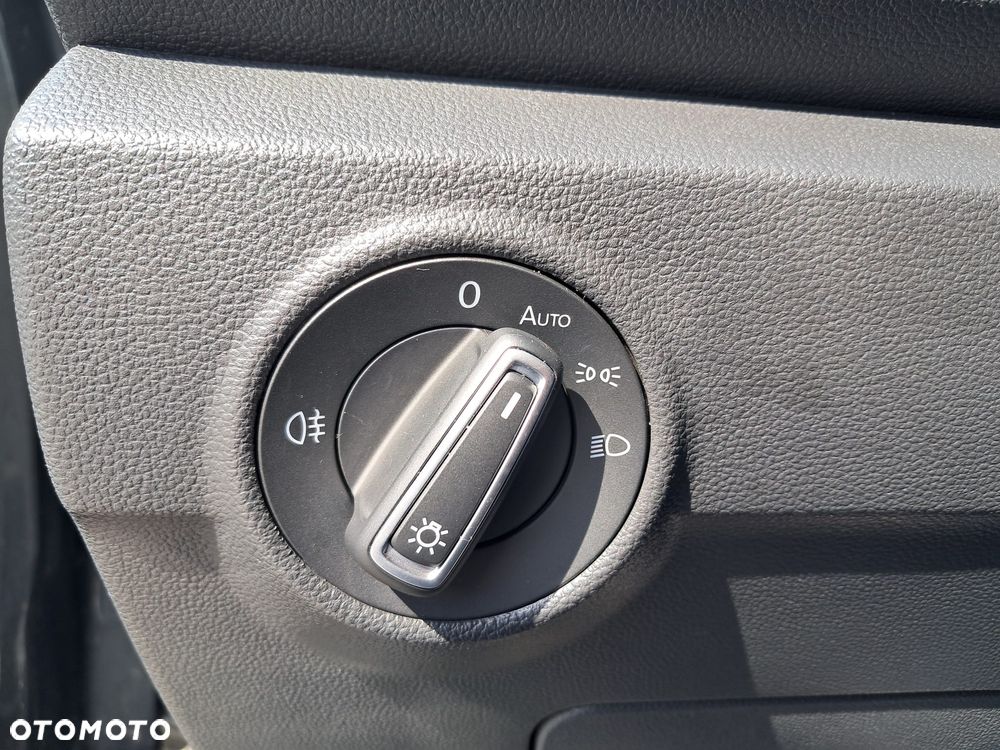 Volkswagen T-Roc 1.5 TSI GPF ACT Advance DSG - 29