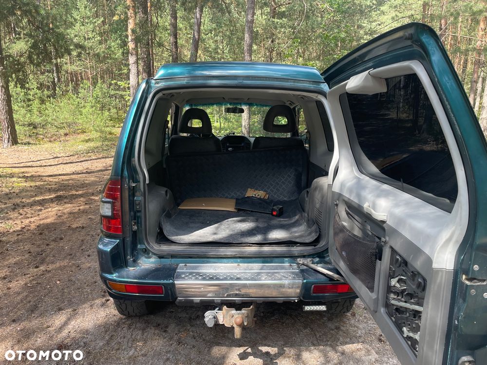Mitsubishi Pajero - 10