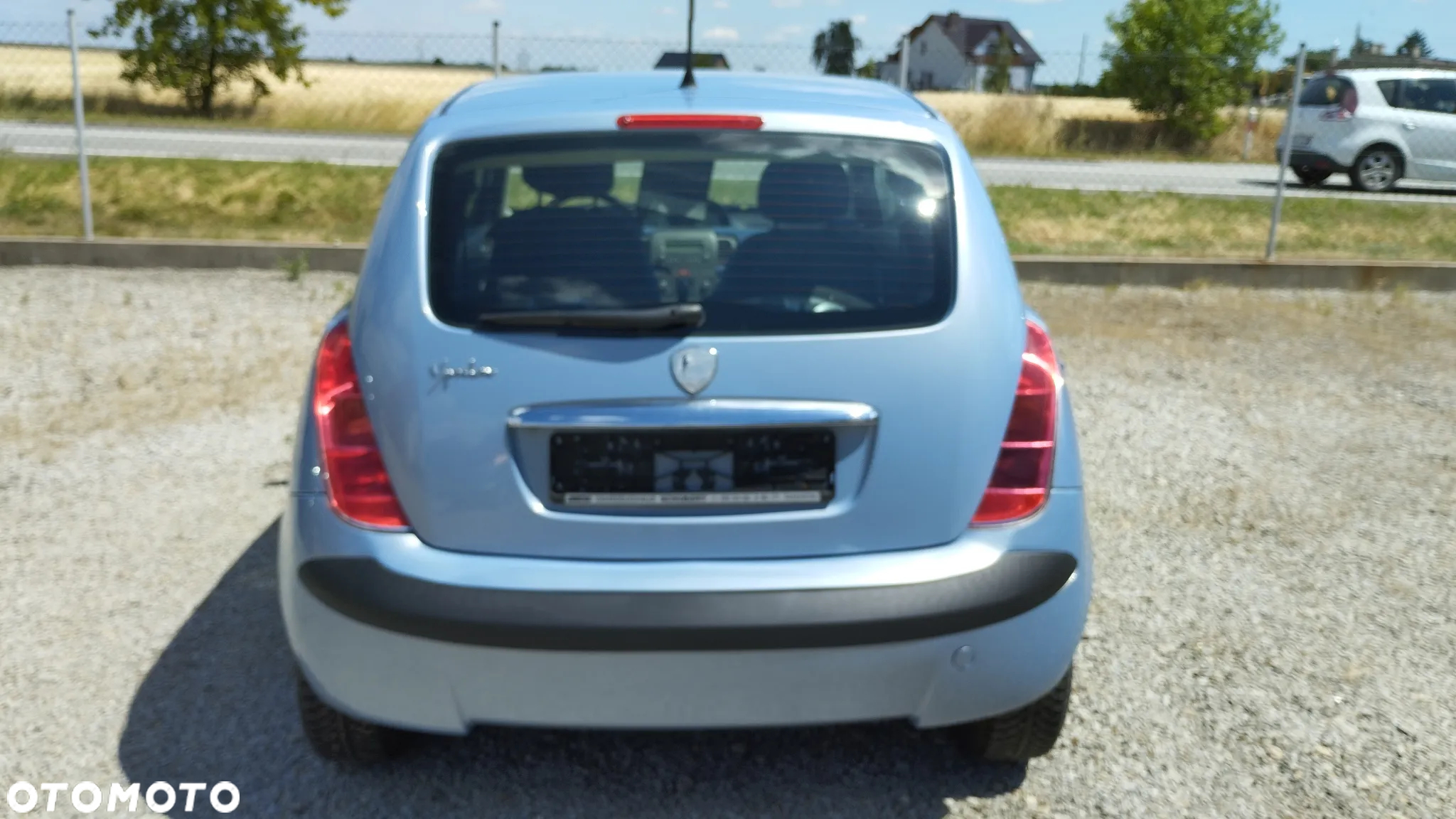 Lancia Ypsilon 1.2 8V Argento (5 os.) - 7