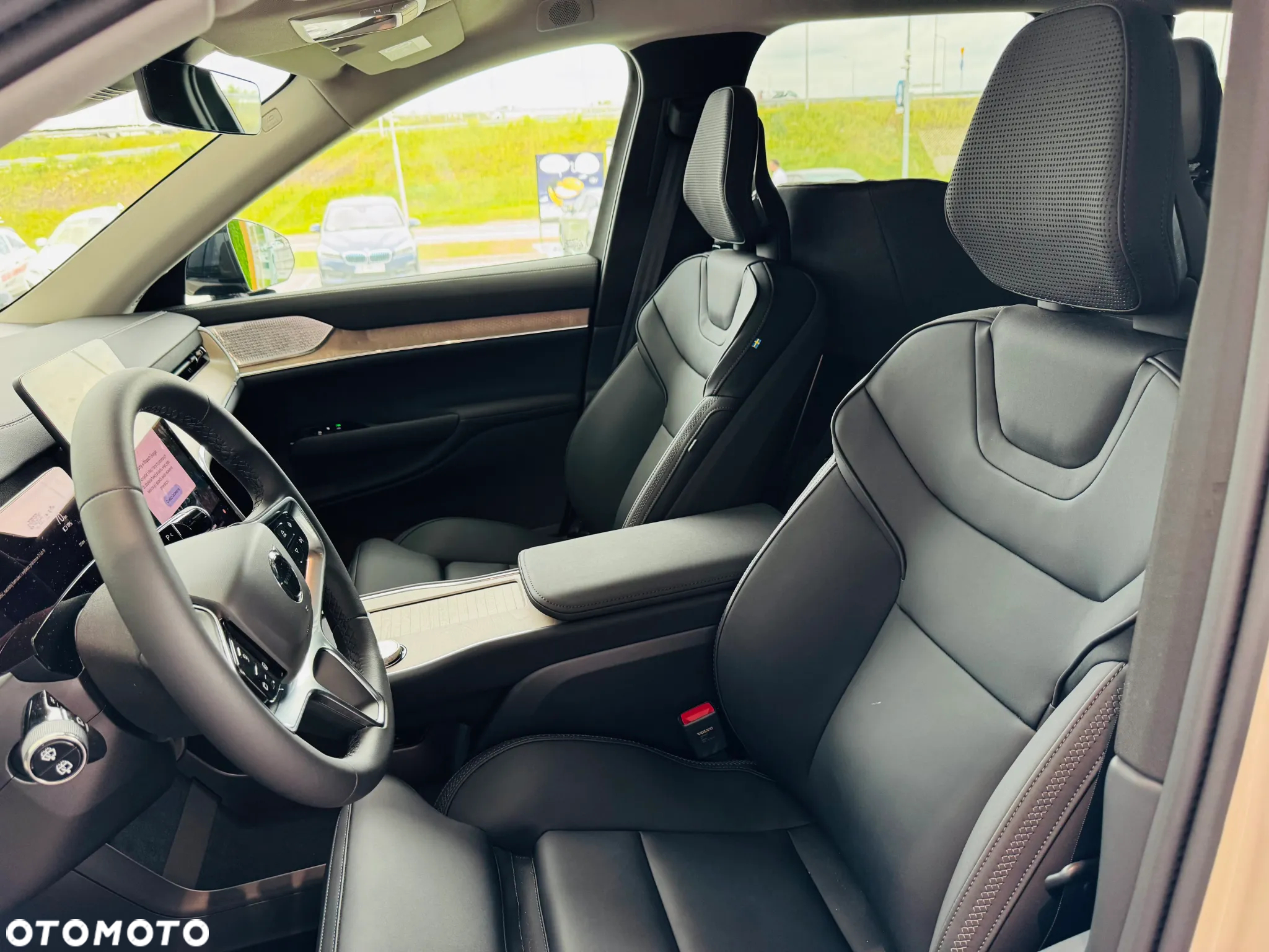 Volvo EX90 111kWh Twin Performance AWD Plus 7 os - 7