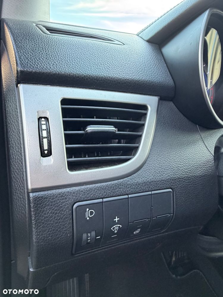 Hyundai i30 1.6 GDI Premium - 28