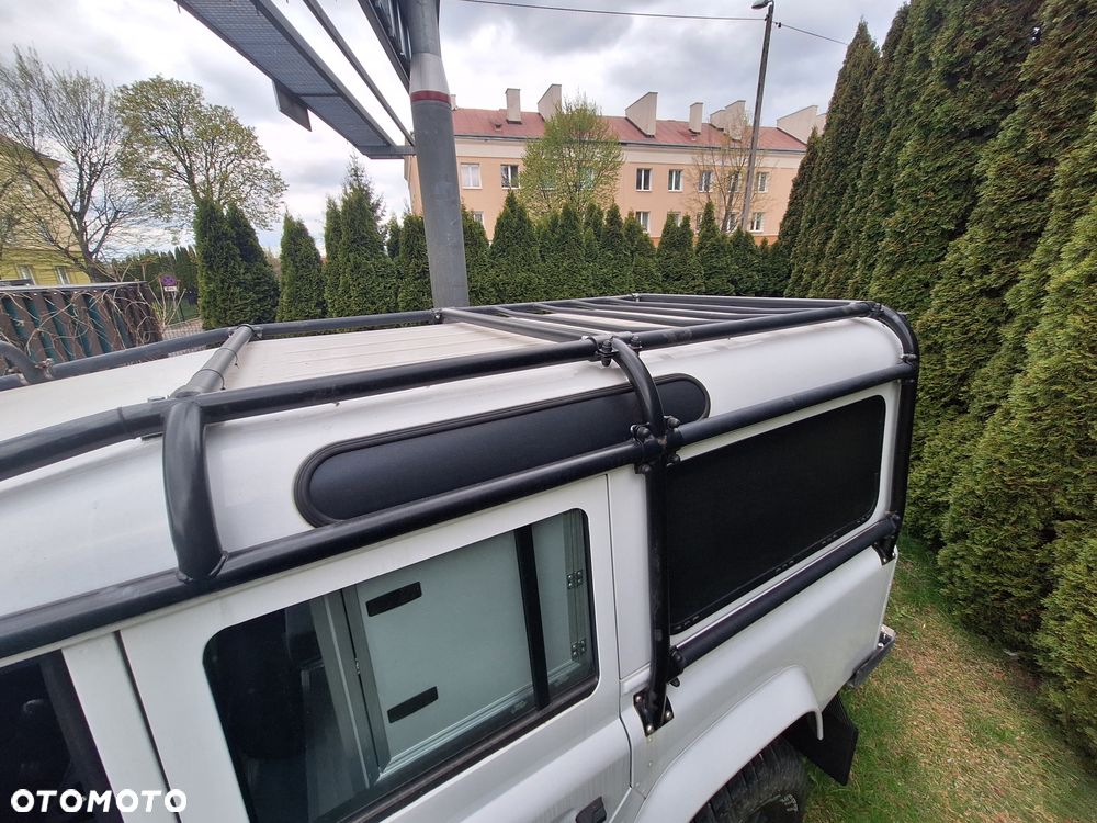 Land Rover Defender - 9