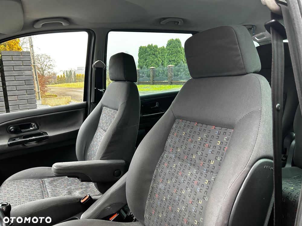 Volkswagen Sharan 1.8T Highline - 22