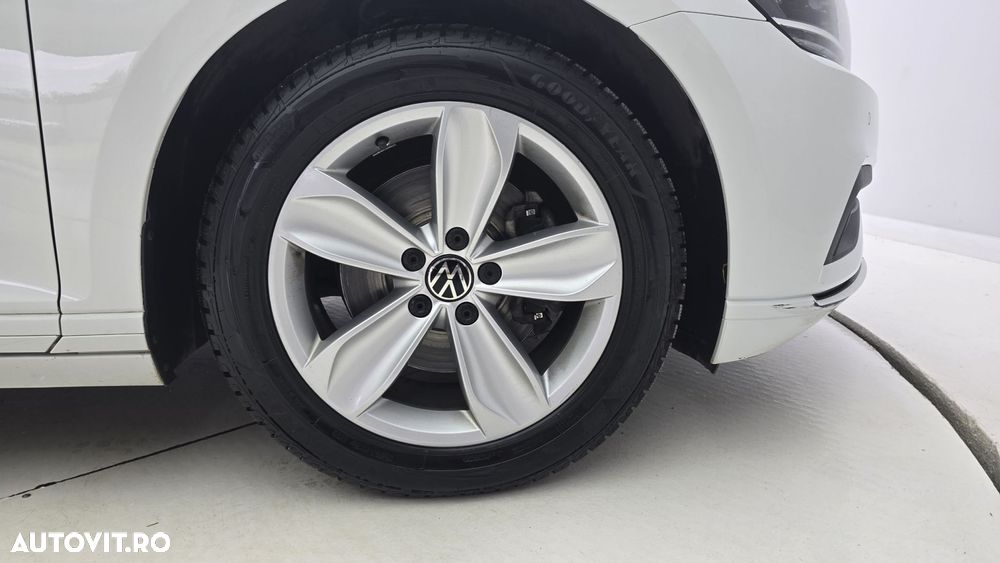 Volkswagen Passat 2.0 TDI DSG Comfortline - 22