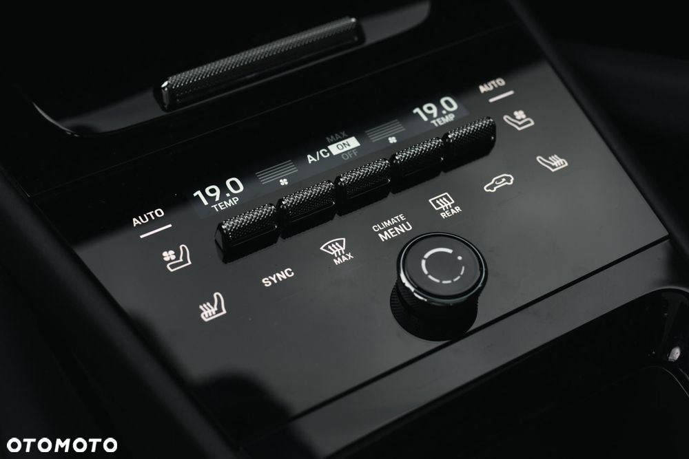Porsche Cayenne S - 26