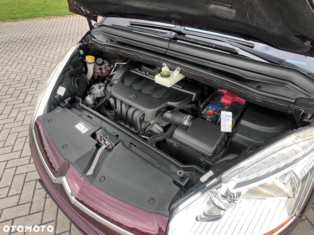 Citroën C4 Picasso 1.8 16V Advance - 32