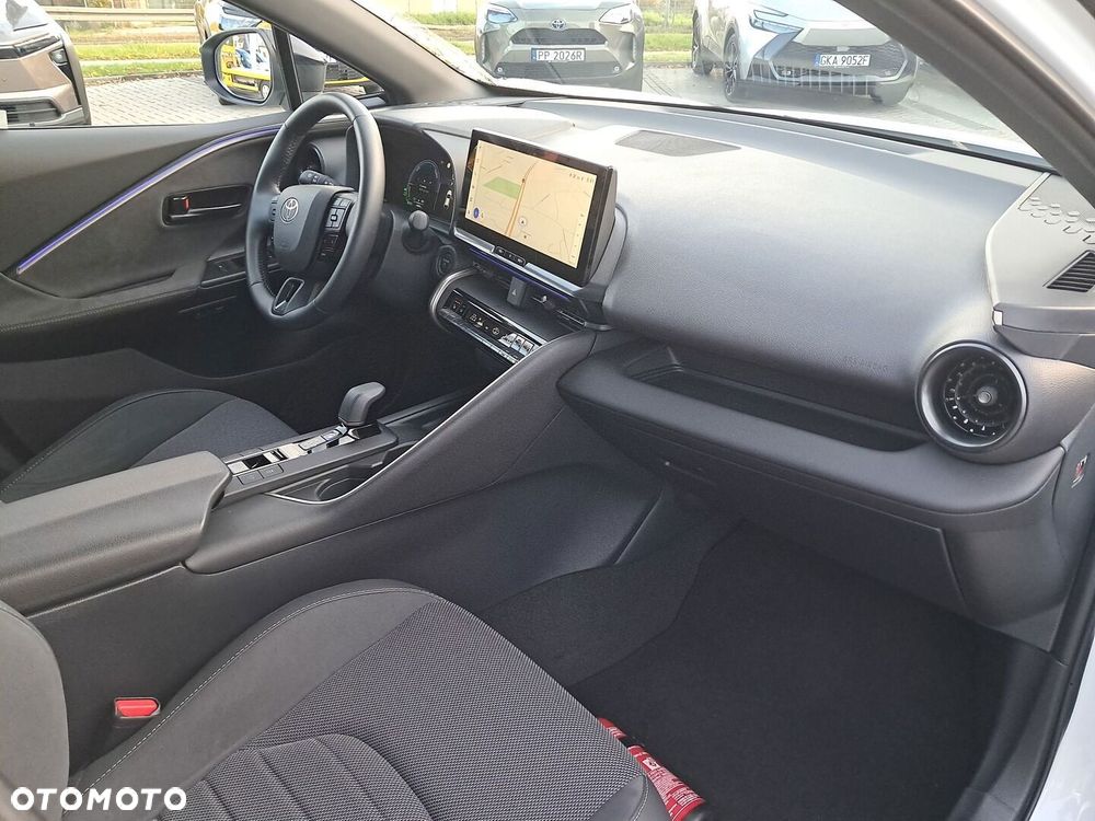 Toyota C-HR 2.0 PHEV Dynamic Force Executive - 17