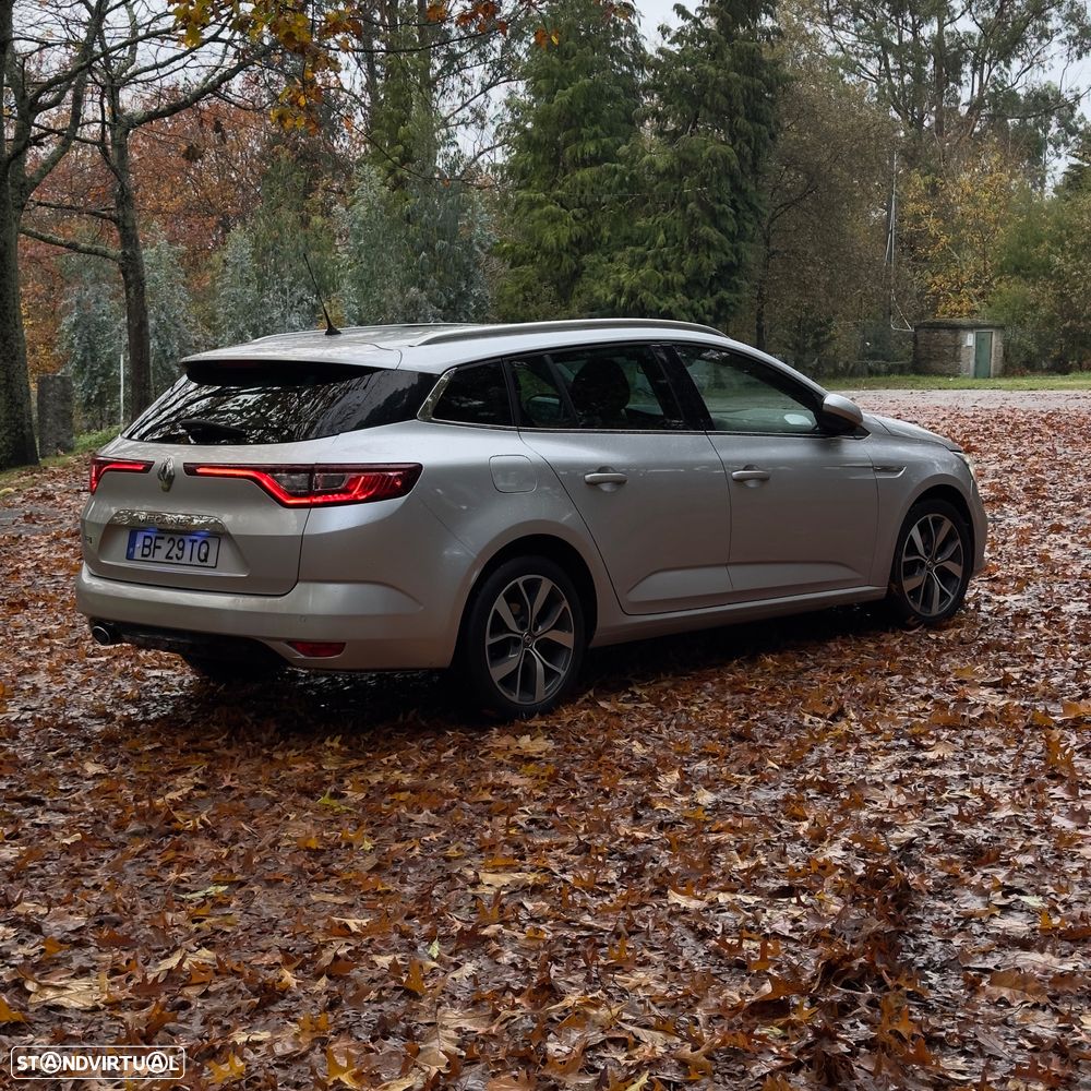Renault Mégane Sport Tourer ENERGY dCi 130 GT LINE - 2