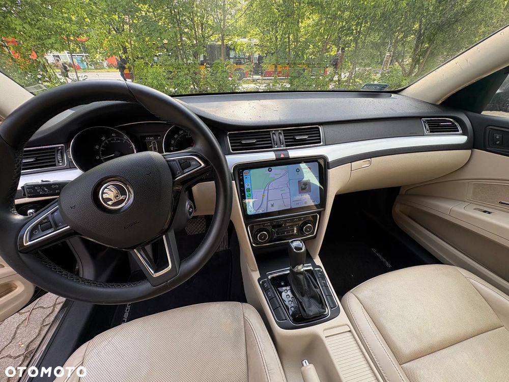 Skoda Superb 2.0 TSI Elegance DSG - 26