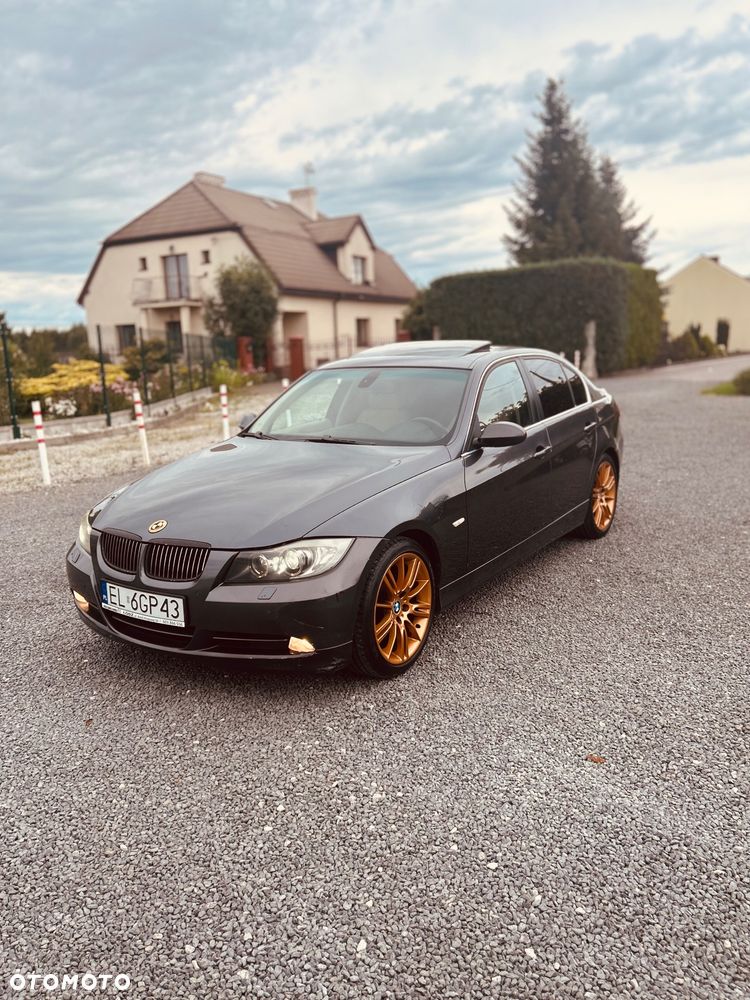 BMW Seria 3 330i