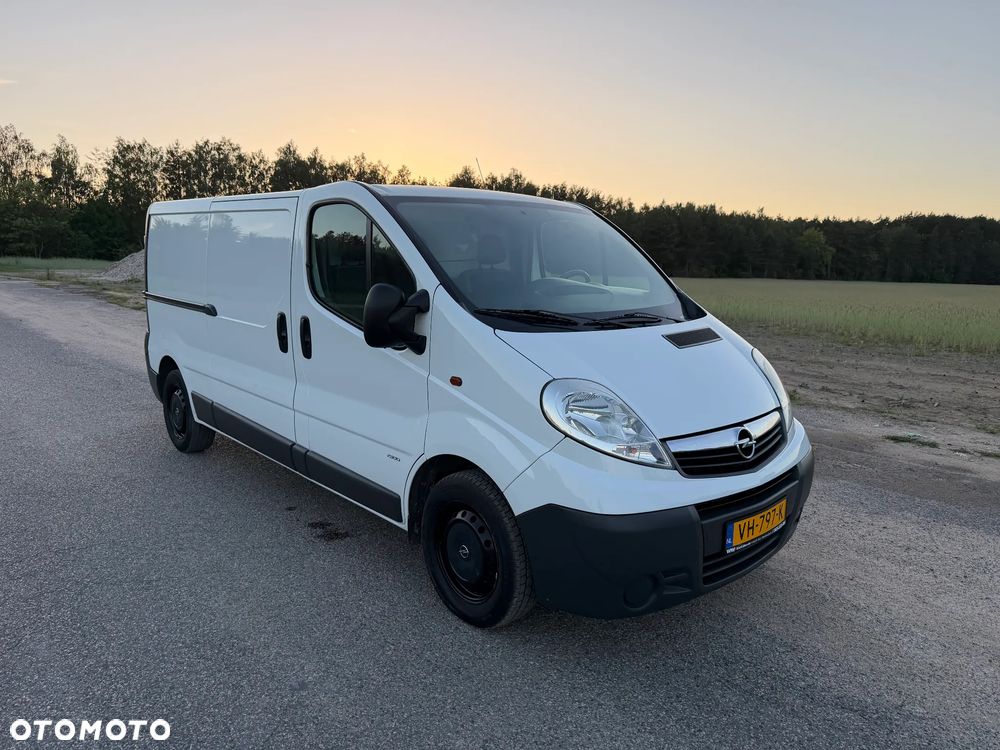 Opel VIVARO*100%oryginał*klima*pełbny blaszak*DUŻO ZDJĘĆ - 12