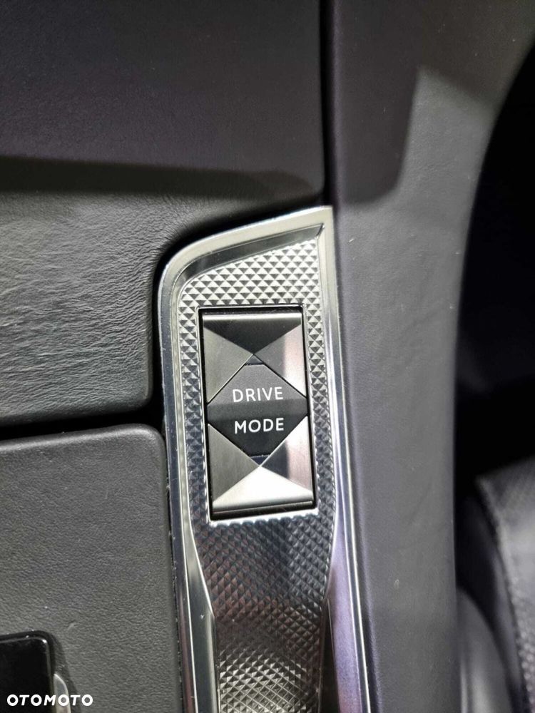 DS Automobiles DS 7 Crossback - 27