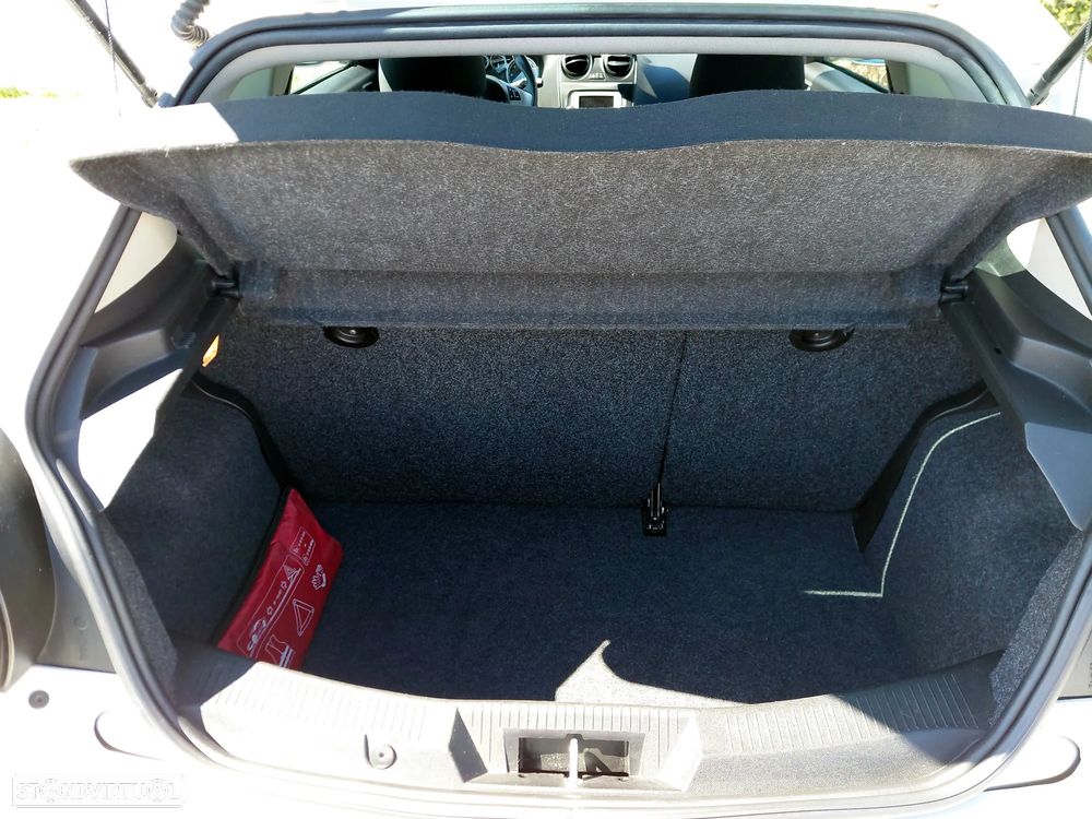 Alfa Romeo MiTo - 11