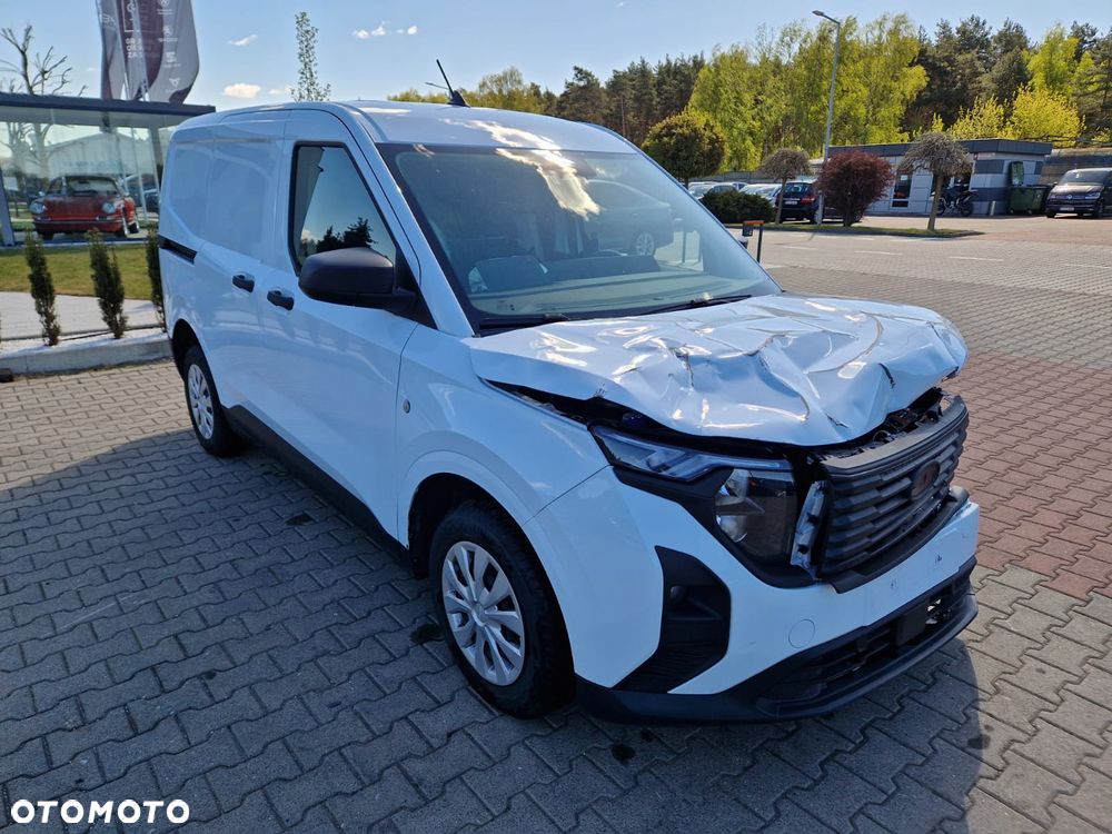 Ford Transit Courier - 2