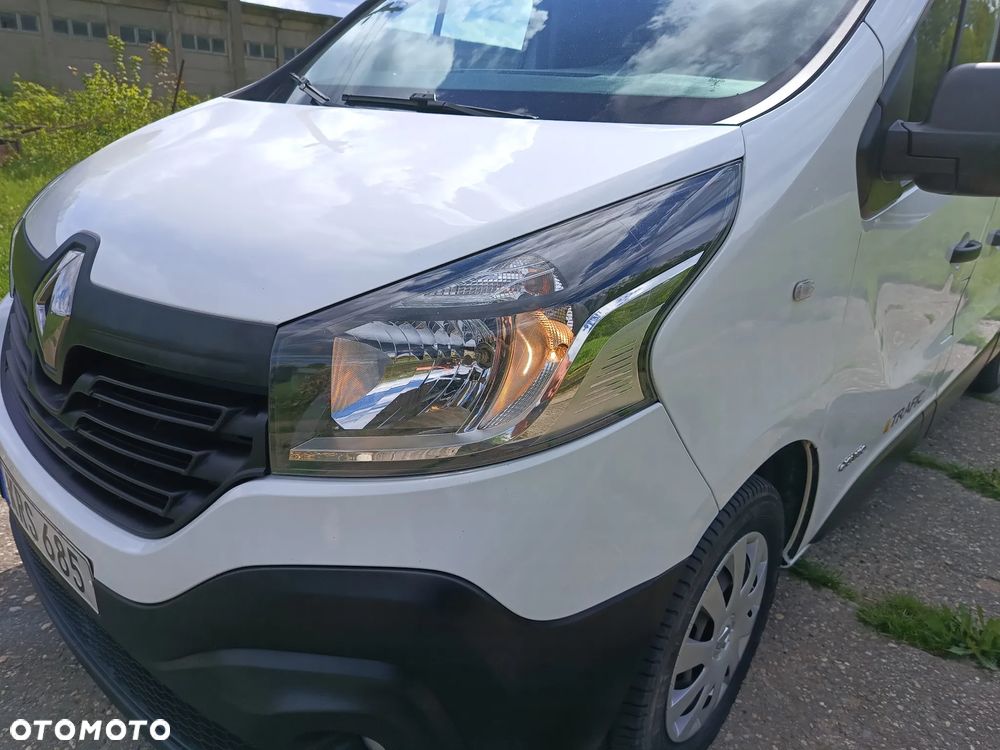 Renault Trafic L2H1 1.6 diesel 140kM 2014rok WEBASTO, CZUJNIKI PARKOWANIA, HAK, BAGAŻNIK DACHOWY, drzwi przesuwne z obu stron, stan BDB, BEZWPADKOWY! - 17