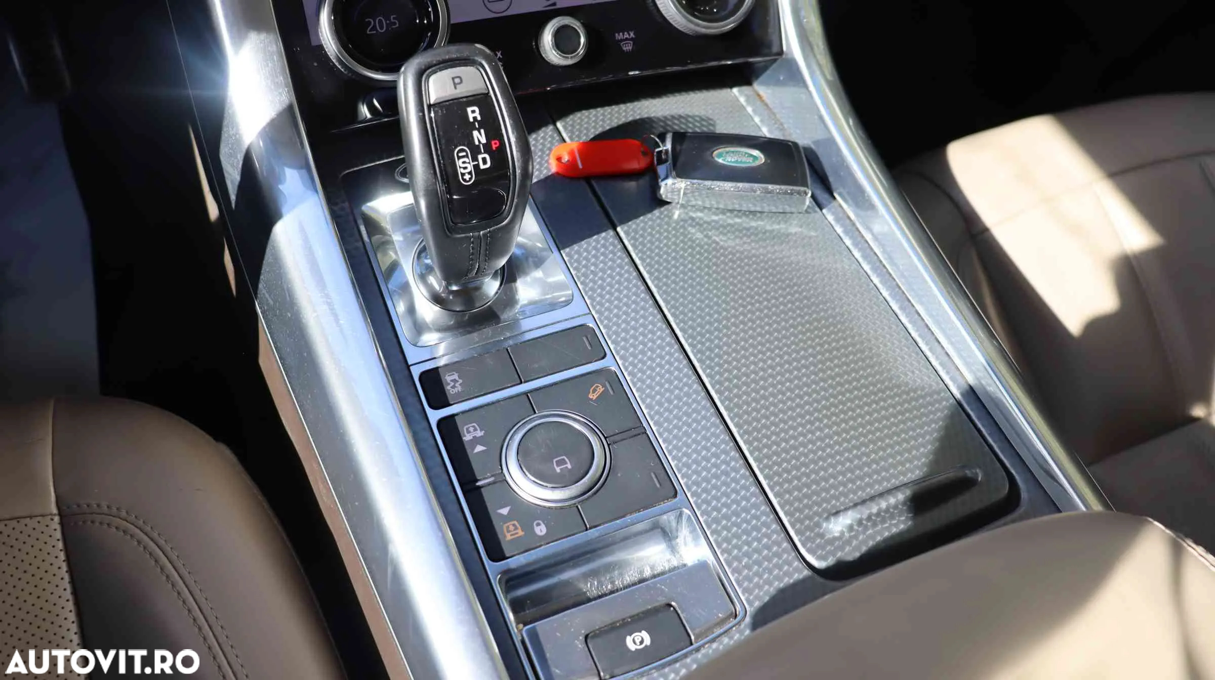 Land Rover Range Rover Sport - 12
