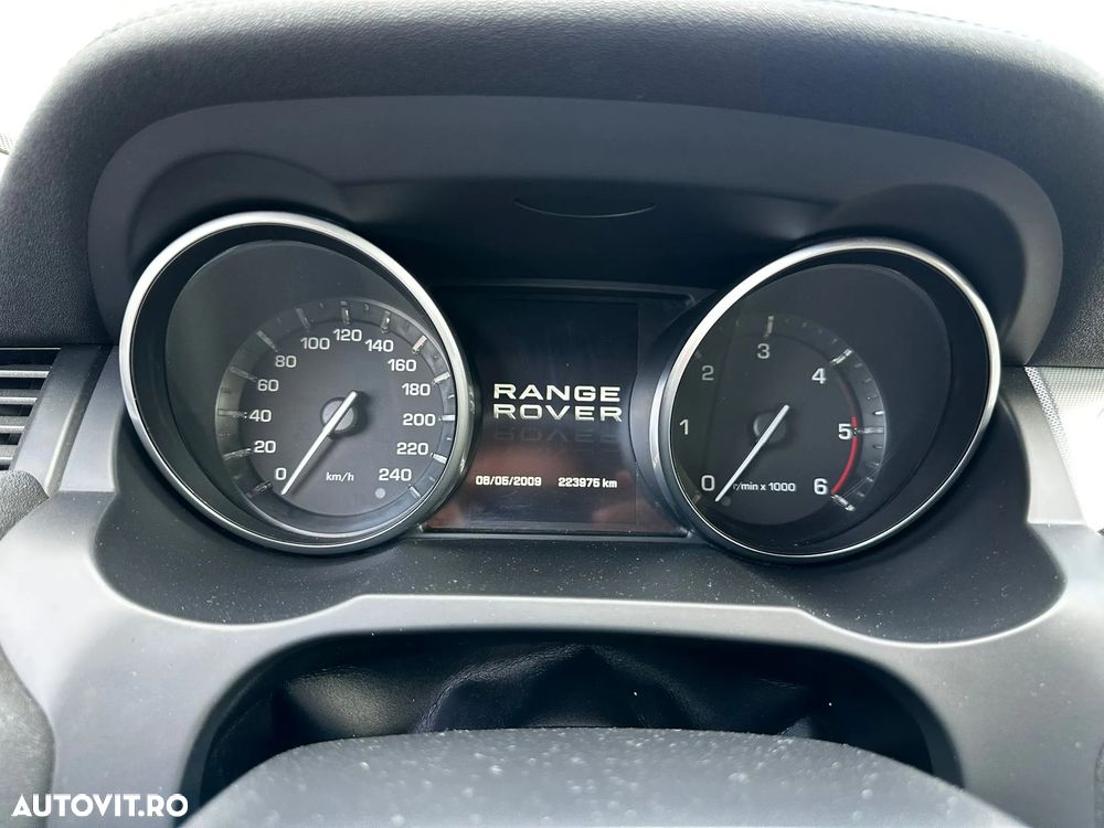 Land Rover Range Rover Evoque - 13