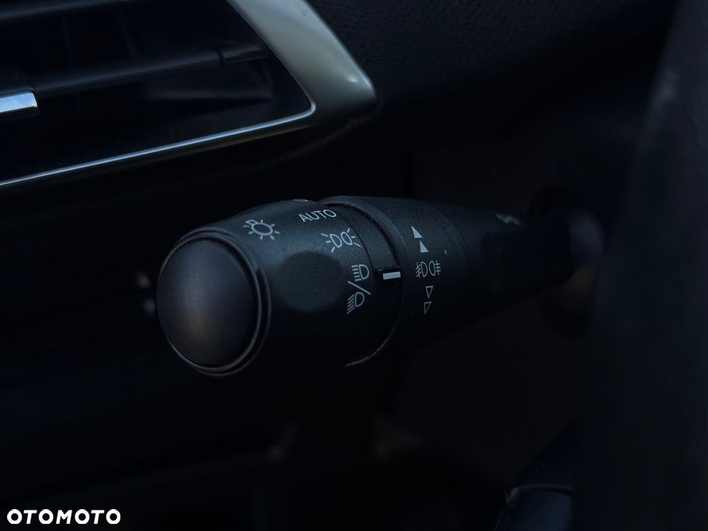 Peugeot 3008 BlueHDi 130 Stop & Start Active Business-Paket - 19