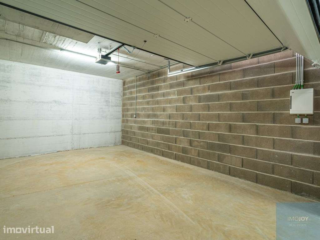 Lugar de Garagem para Venda no Centro de Portimão - Grande imagem: 5/30