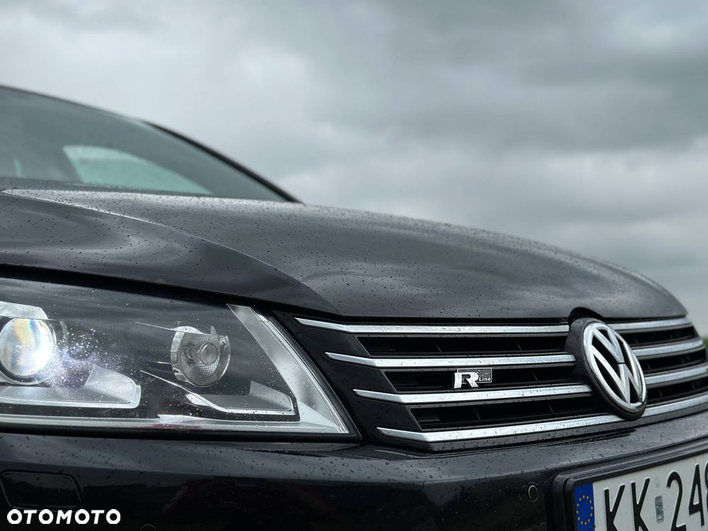 Volkswagen Passat 2.0 TDI Comfortline R-Style - 1