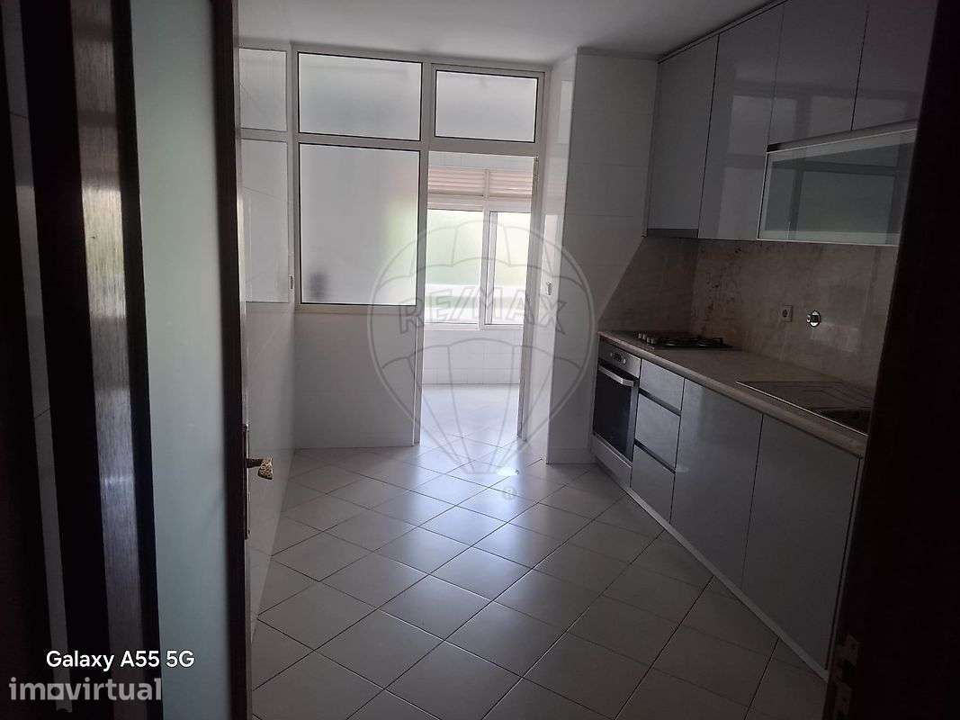 Apartamento T2 para arrendamento - Grande imagem: 3/17