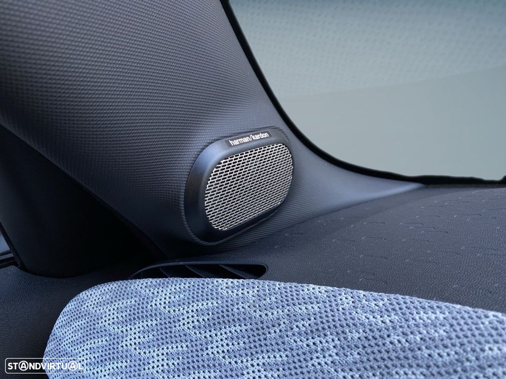 MINI 3 Portas Cooper C Favoured L - 18