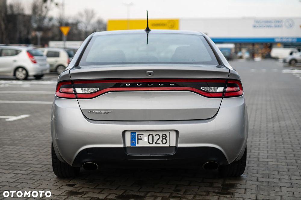 Dodge Dart - 7