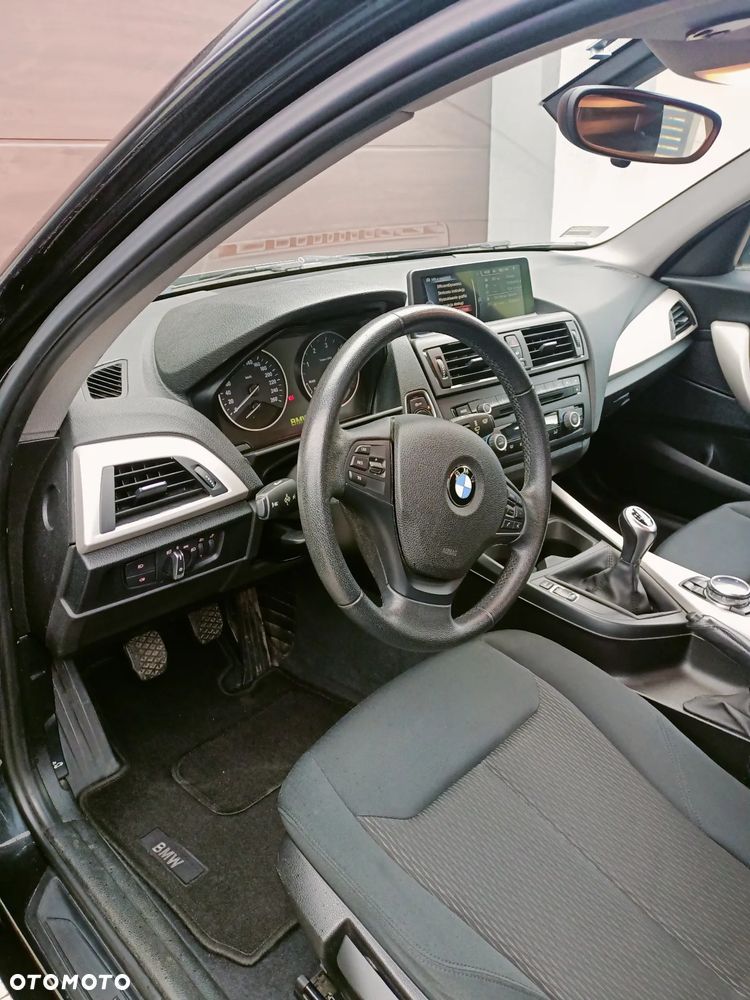 BMW Seria 1 118d DPF - 11