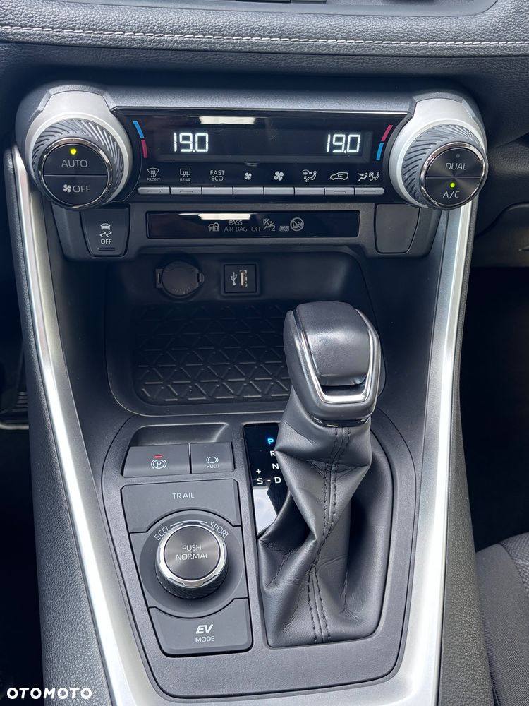 Toyota RAV4 2.5 Hybrid Comfort 4x4 - 32