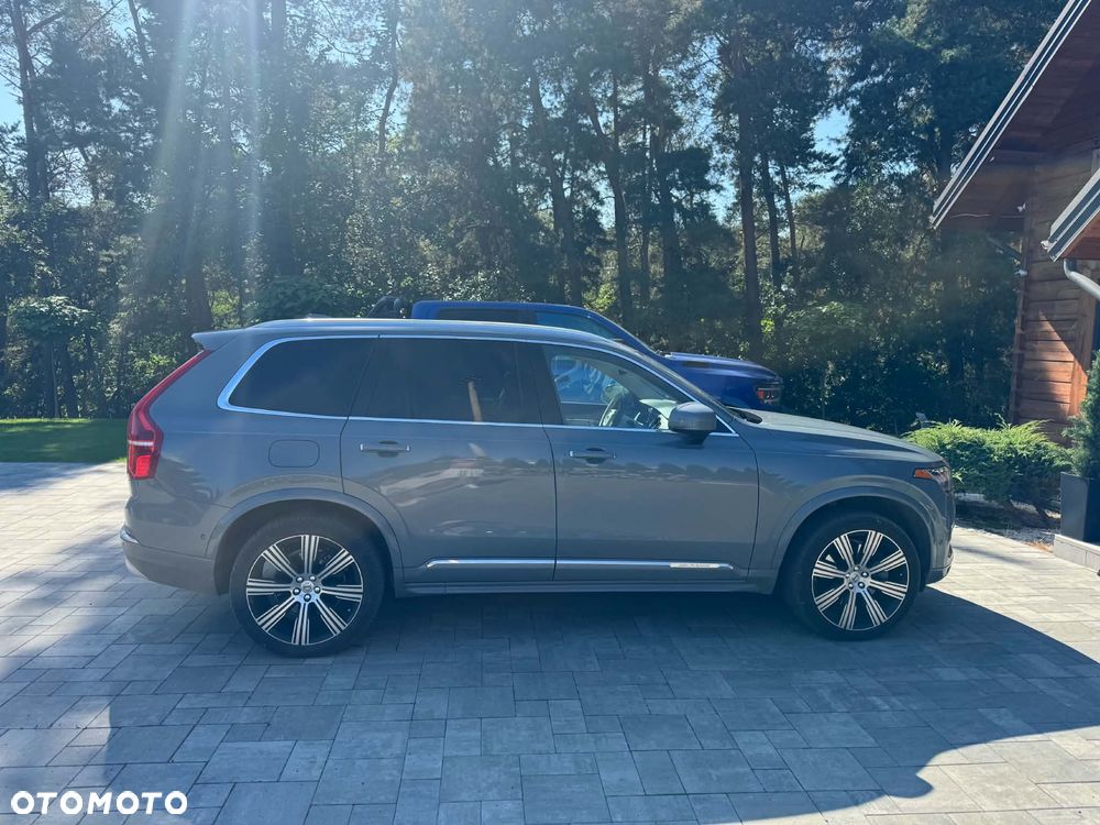 Volvo XC 90 - 9