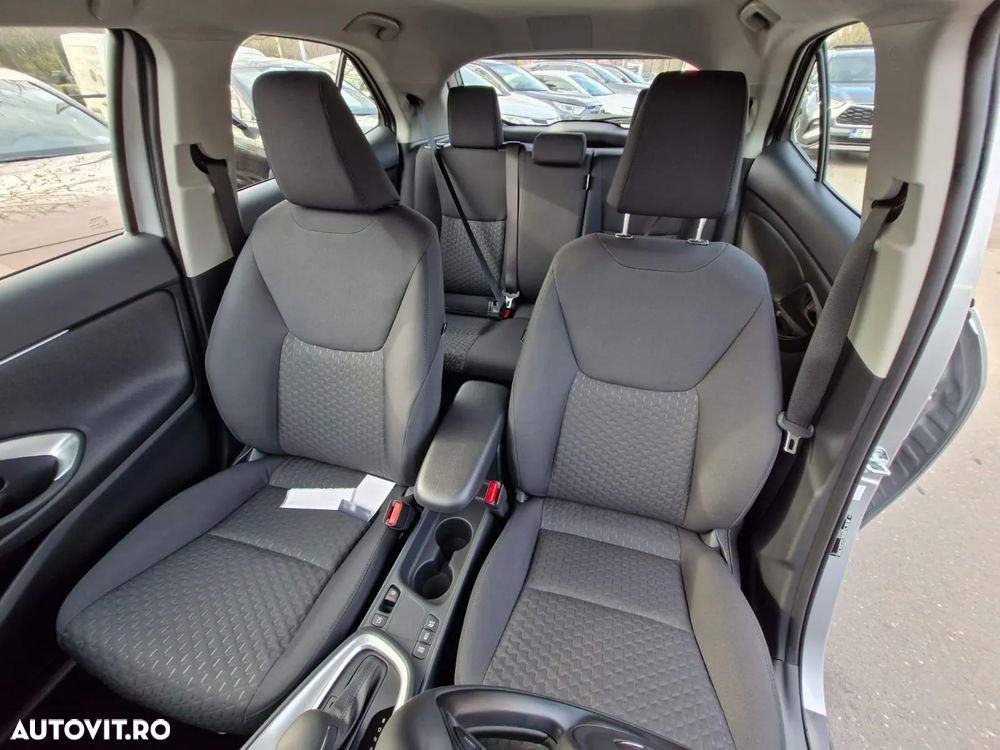 Toyota Yaris Cross - 13