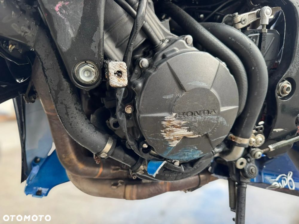 Honda CBR - 9
