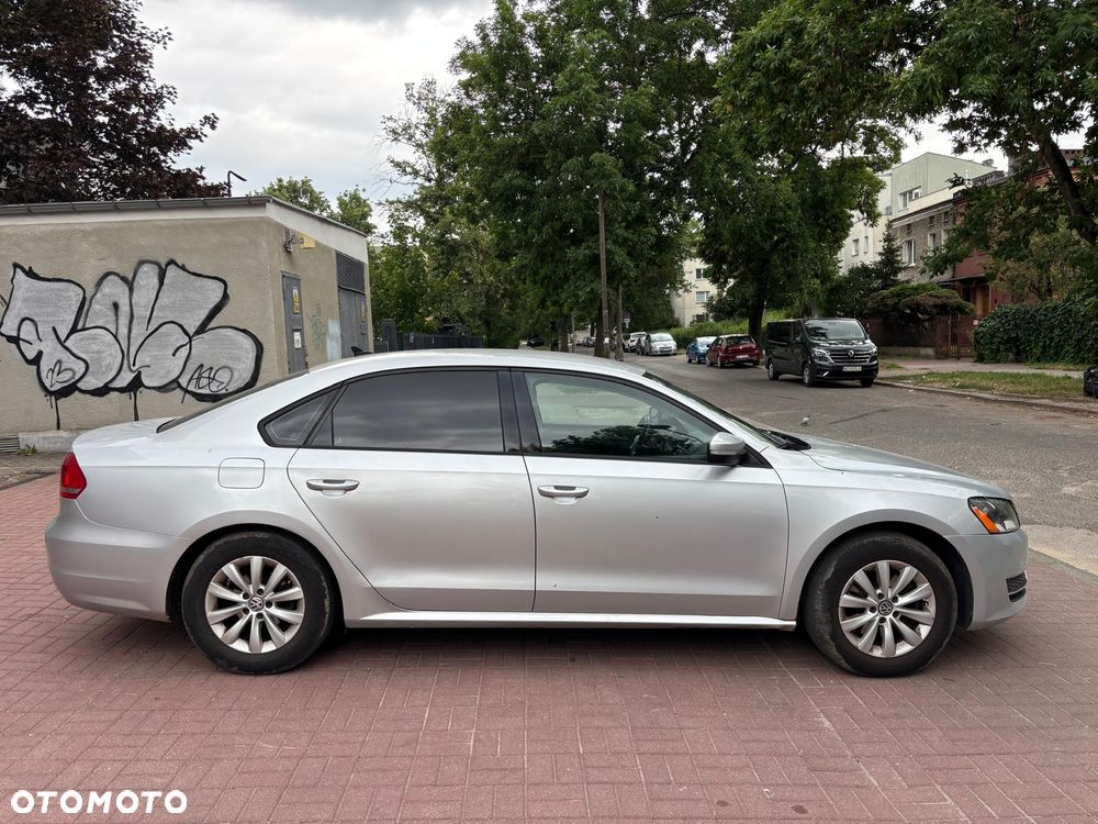 Volkswagen Passat 1.8 TSI Comfortline DSG - 3