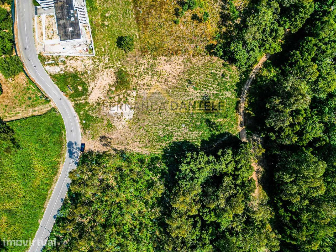 Terreno de 1200 m2 para construção em Santa Maria da Feira - Grande imagem: 5/14