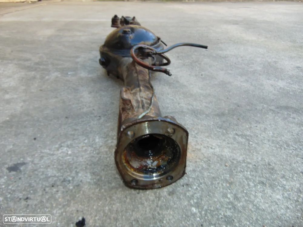 Isuzu Trooper eixo traseiro - 9