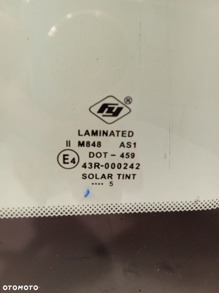 Szyba przednia KIA VENGA 2009- MINIVAN - 3