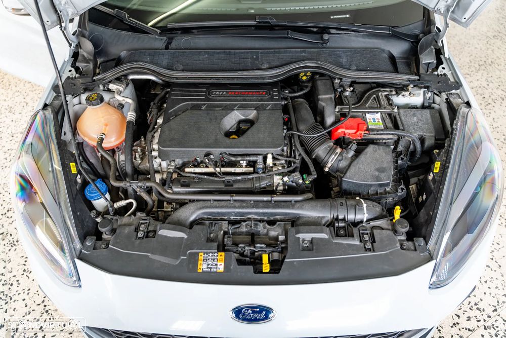 Ford Fiesta 1.5 EcoBoost ST - 34