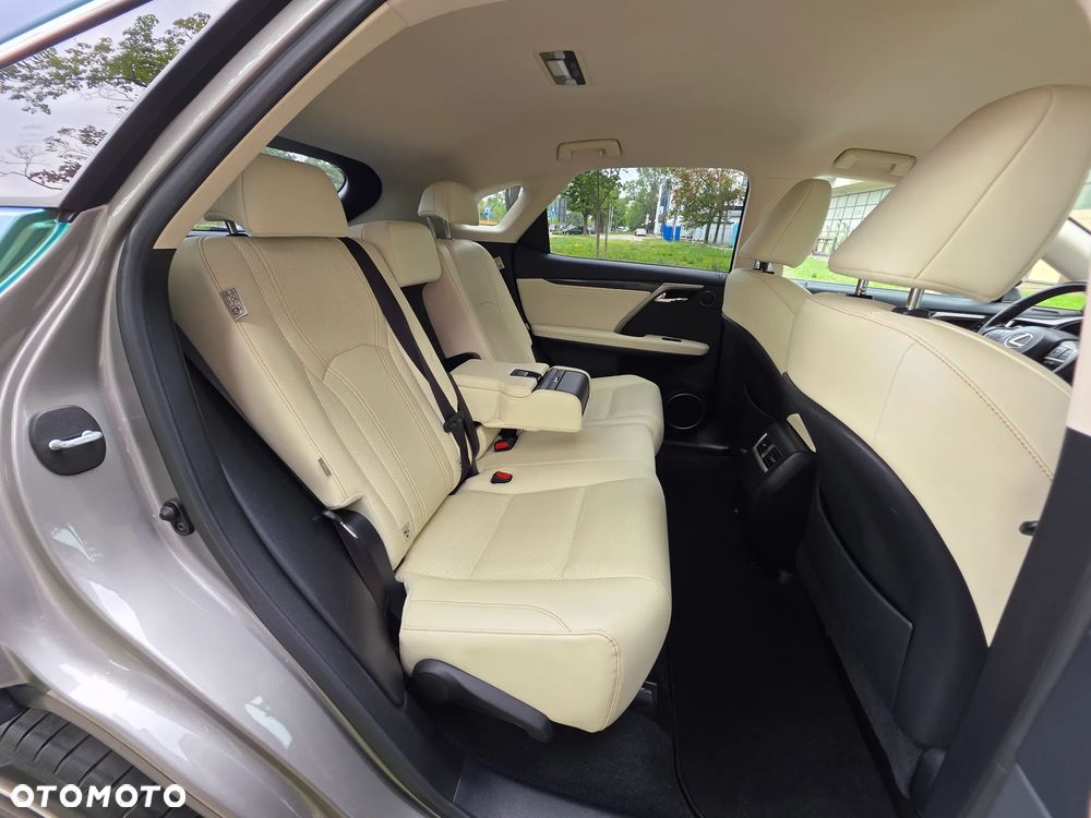 Lexus RX 450h Prestige - 35