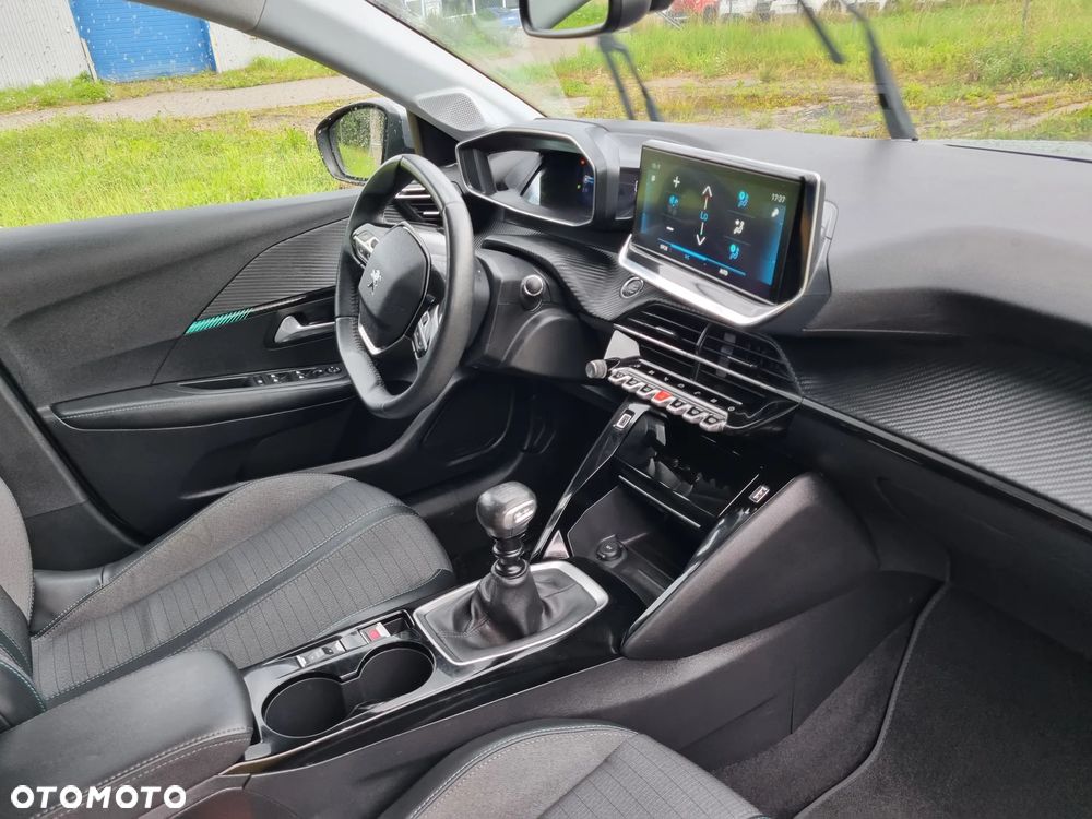 Peugeot 208 TURBO 100 Allure - 11