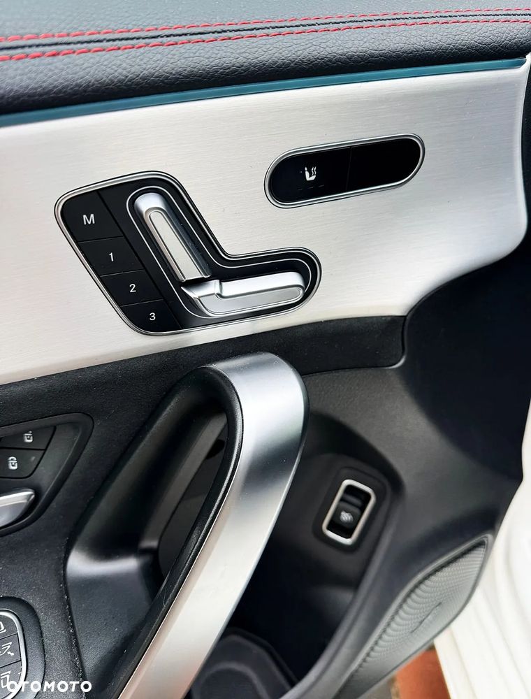 Mercedes-Benz CLA 200 AMG Line 7G-DCT - 21