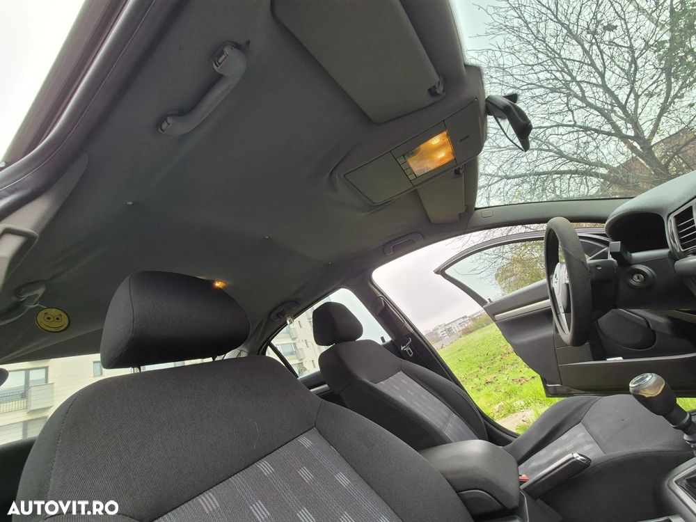 Opel Vectra 1.6 - 10