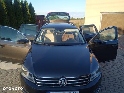 Volkswagen Passat 1.6 TDI Comfortline - 3